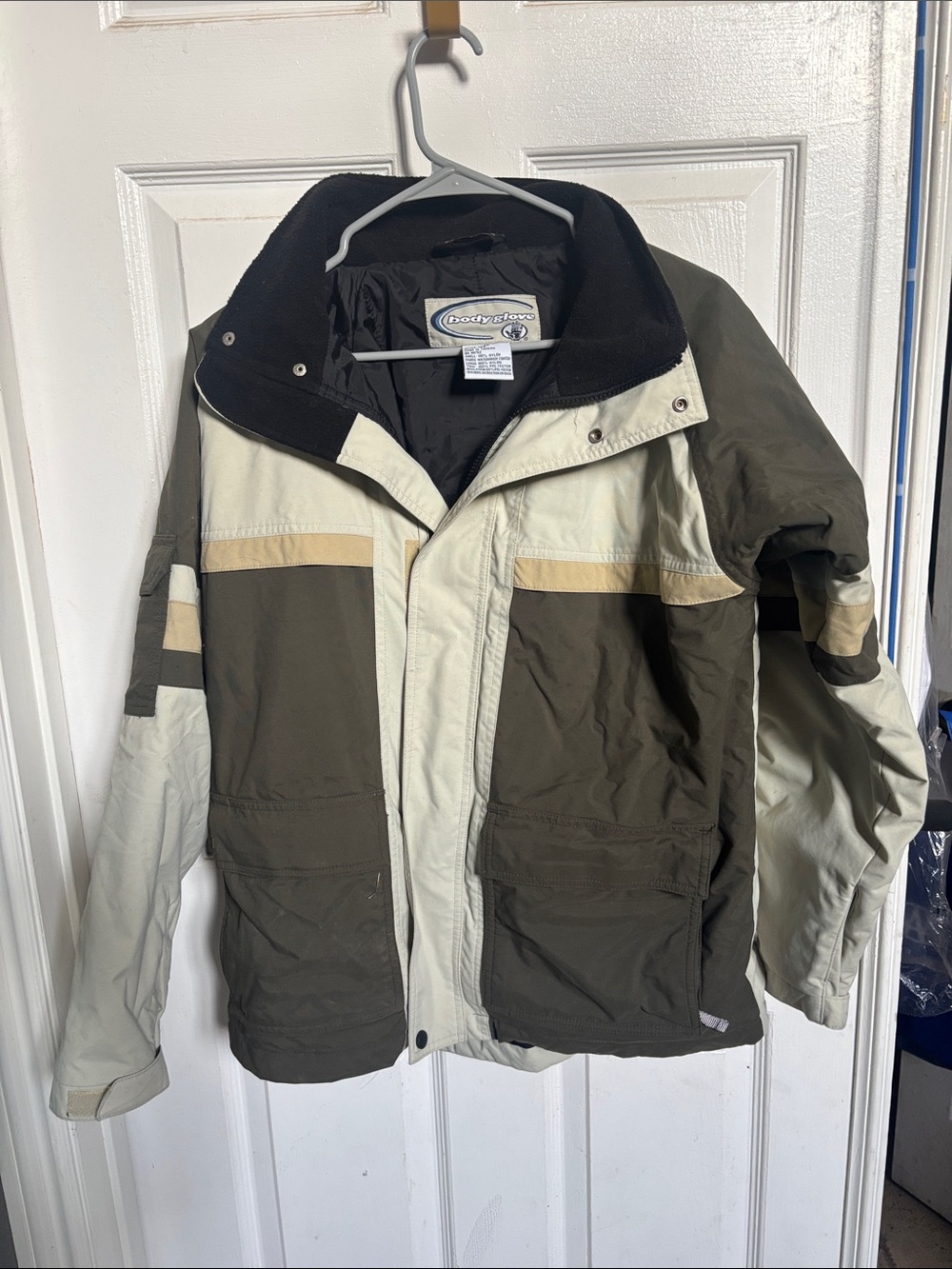 Body Glove Olive and Cream Performance Jacket with Black Collar